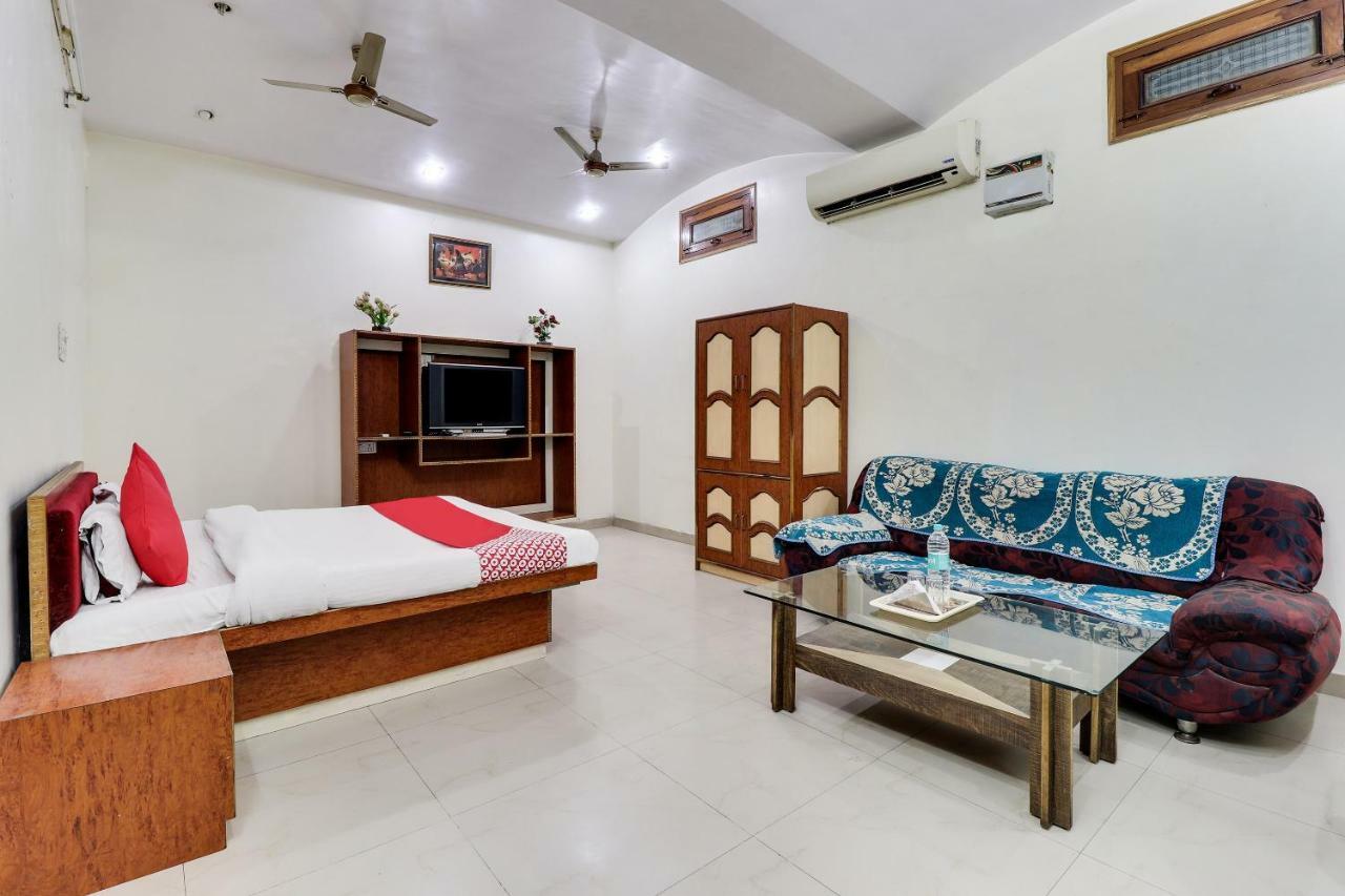 Oyo 43936 Hotel Rajputana Palace Farrukhabad Esterno foto