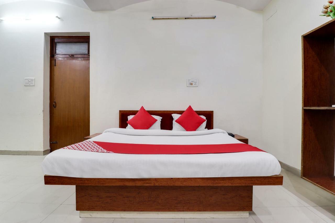 Oyo 43936 Hotel Rajputana Palace Farrukhabad Esterno foto