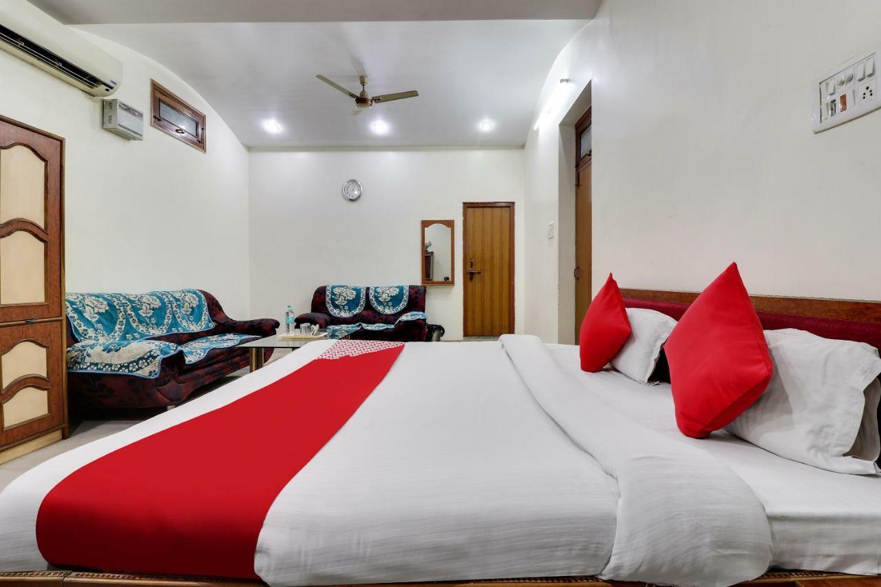 Oyo 43936 Hotel Rajputana Palace Farrukhabad Esterno foto