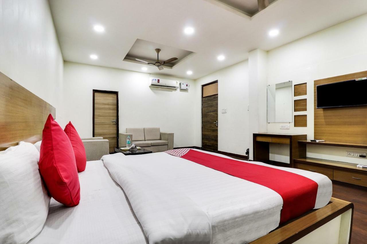 Oyo 43936 Hotel Rajputana Palace Farrukhabad Camera foto